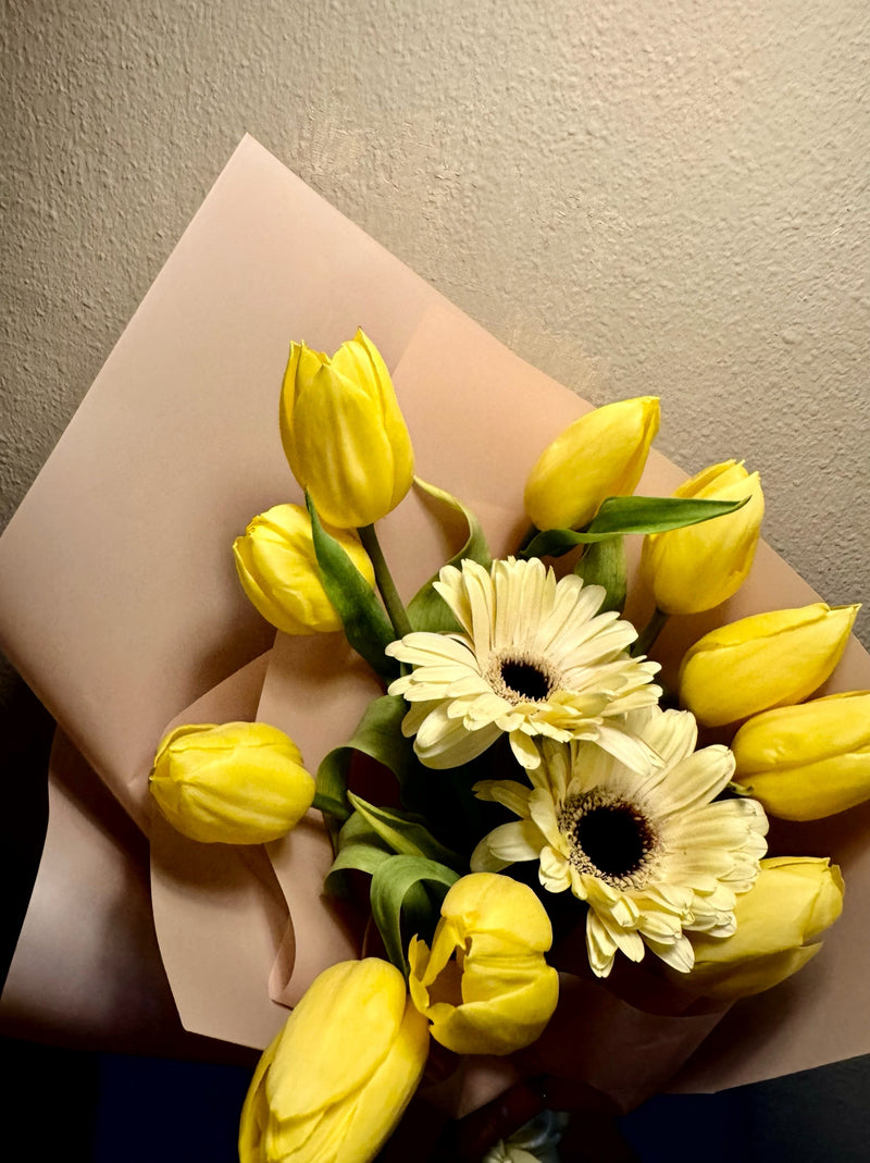 Medium Custom Yellow Tulips Bouquet for Birthdays