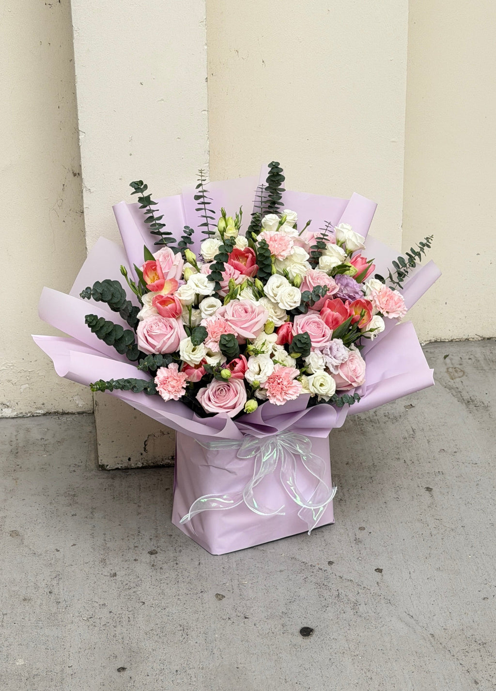 Large Customised Roses Bouquet